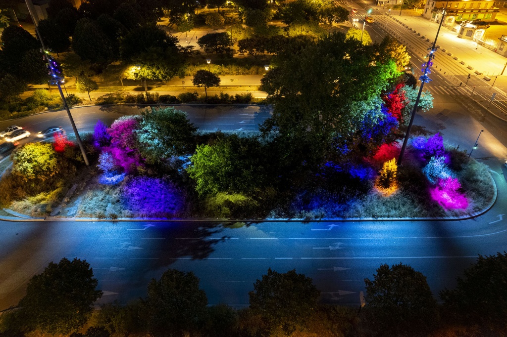 Anolis Helps Re-Light Gerland Park in Lyon